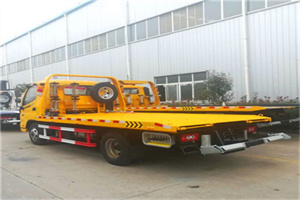 山城区附近拖车救援搭电